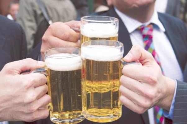 Peste 1,4 milioane de români îşi serbează onomastica